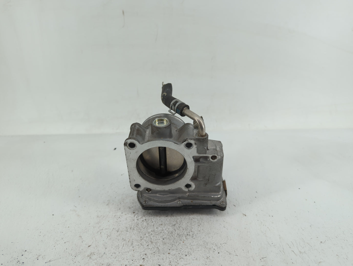 2018-2022 Nissan Rogue Sport Throttle Body P/N:4BA60-01 F Fits Fits 2018 2019 2020 2021 2022 OEM Used Auto Parts - Oemusedau