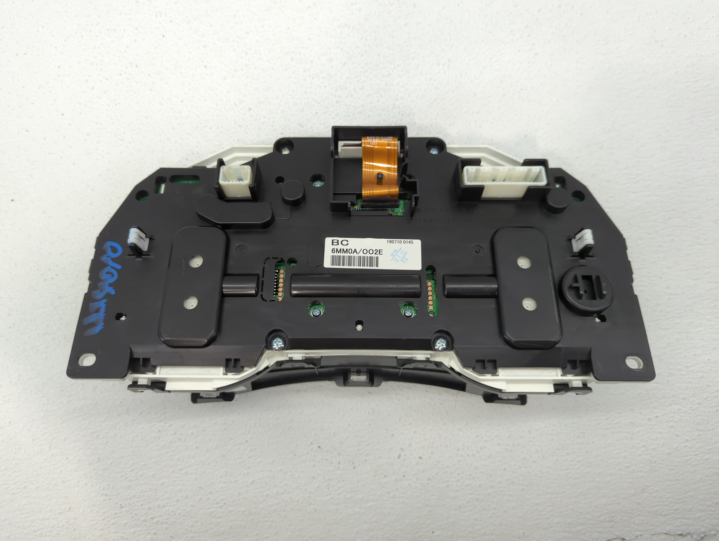 2019 Nissan Rogue Sport Instrument Cluster Speedometer Gauges P/N:6MM0A/002E Fits OEM Used Auto Parts - Oemusedautoparts1.co