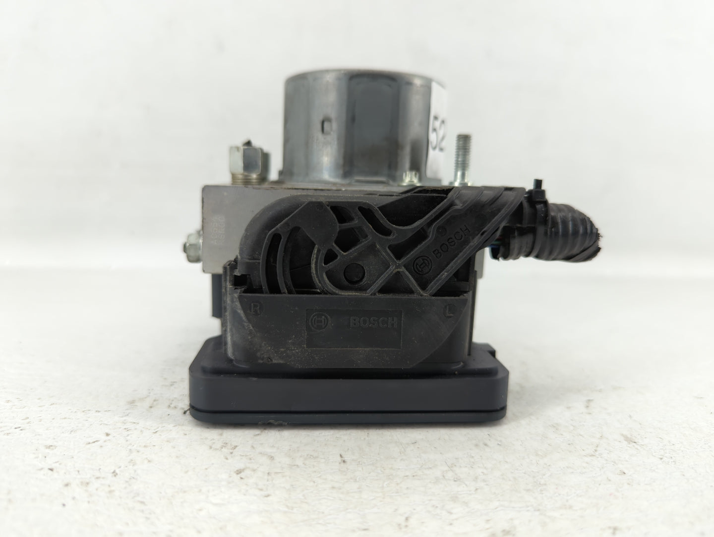 2019-2021 Nissan Rogue Sport ABS Pump Control Module Replacement P/N:47660 6MM0A Fits Fits 2019 2020 2021 OEM Used Auto Part