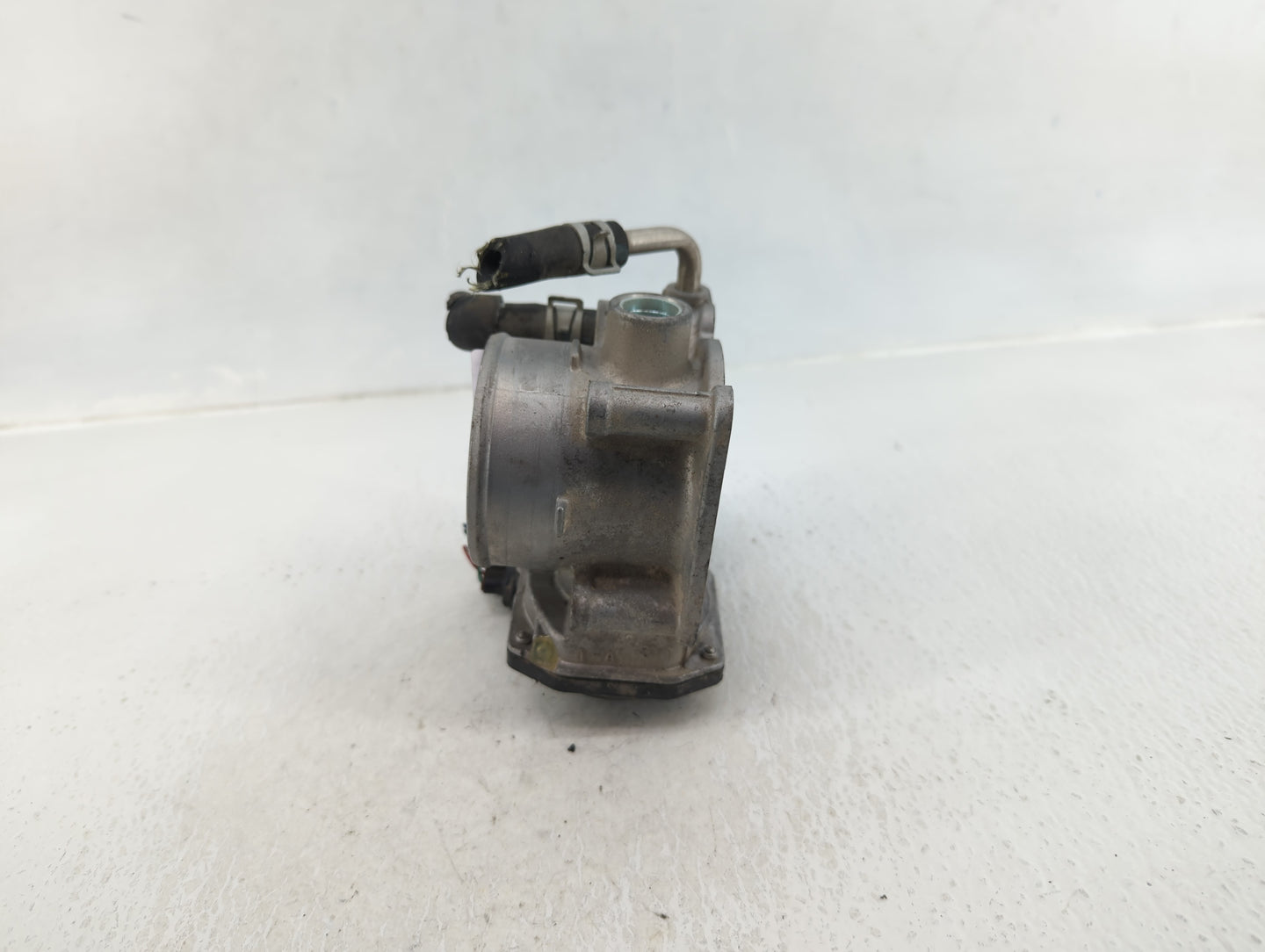 2018-2022 Nissan Rogue Sport Throttle Body P/N:B1504 8K20, 4BA60-01 F Fits Fits 2018 2019 2020 2021 2022 OEM Used Auto Parts