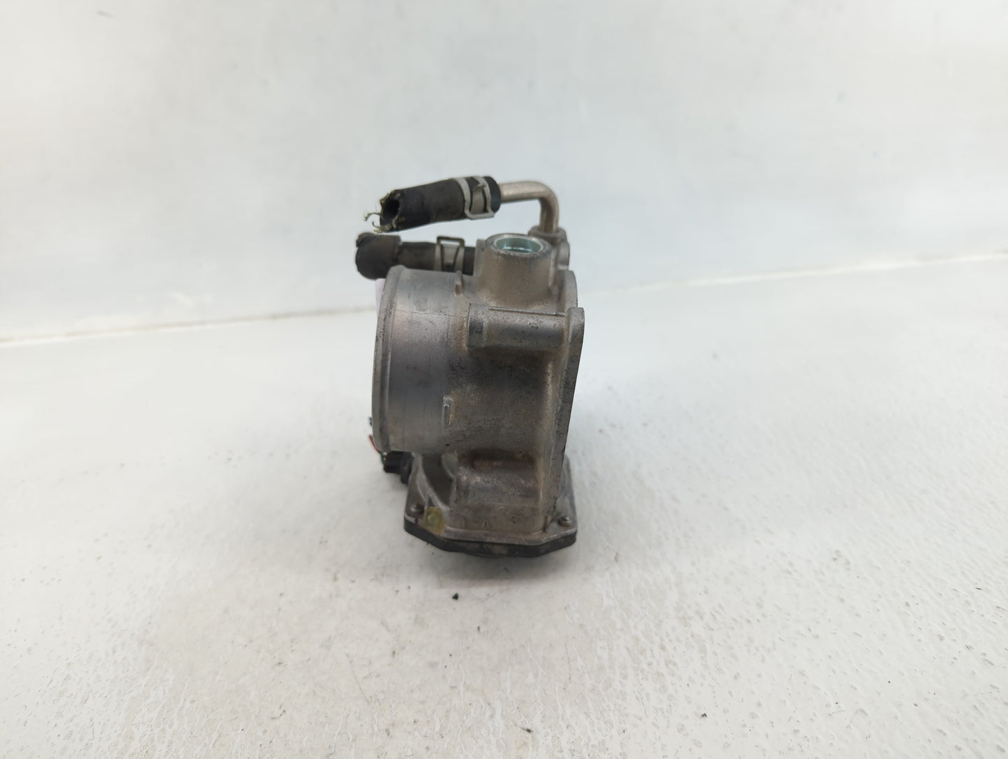 2018-2022 Nissan Rogue Sport Throttle Body P/N:B1504 8K20, 4BA60-01 F Fits Fits 2018 2019 2020 2021 2022 OEM Used Auto Parts