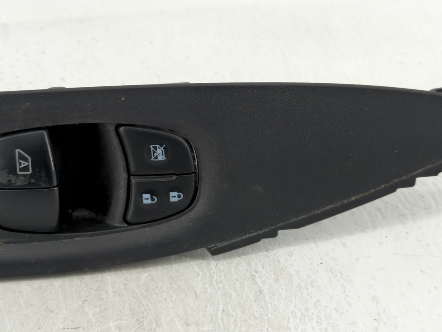 2017-2022 Nissan Rogue Sport Master Power Window Switch Replacement Driver Side Left P/N:25401 6MA0C Fits OEM Used Auto Part