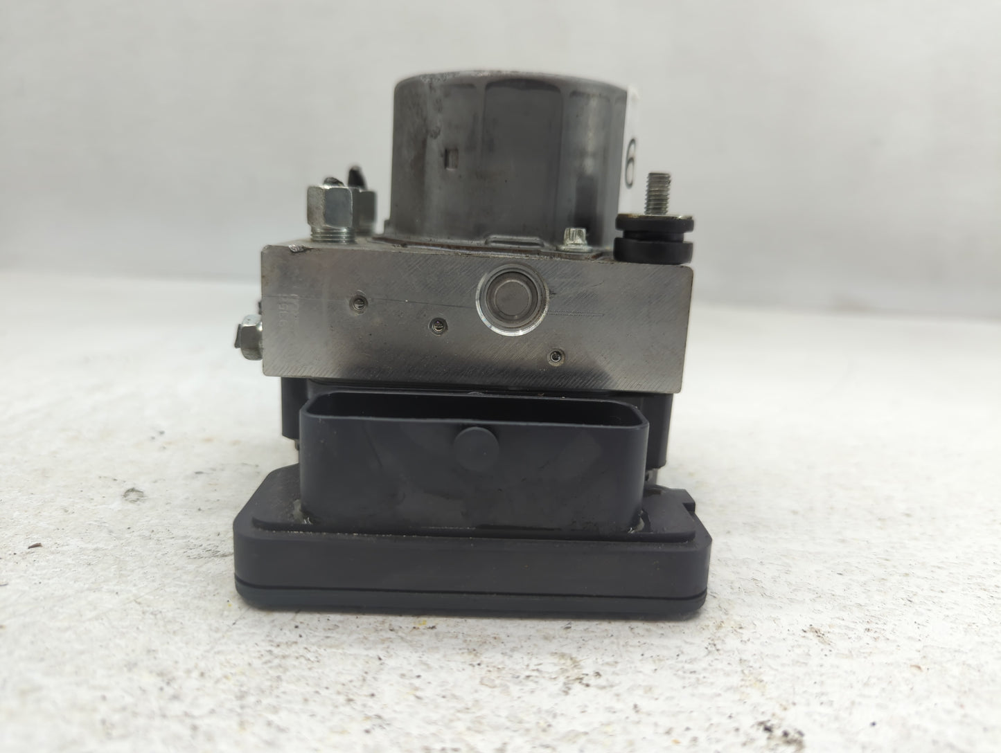2019-2021 Nissan Rogue Sport ABS Pump Control Module Replacement P/N:47660 6MM0A Fits Fits 2019 2020 2021 OEM Used Auto Part
