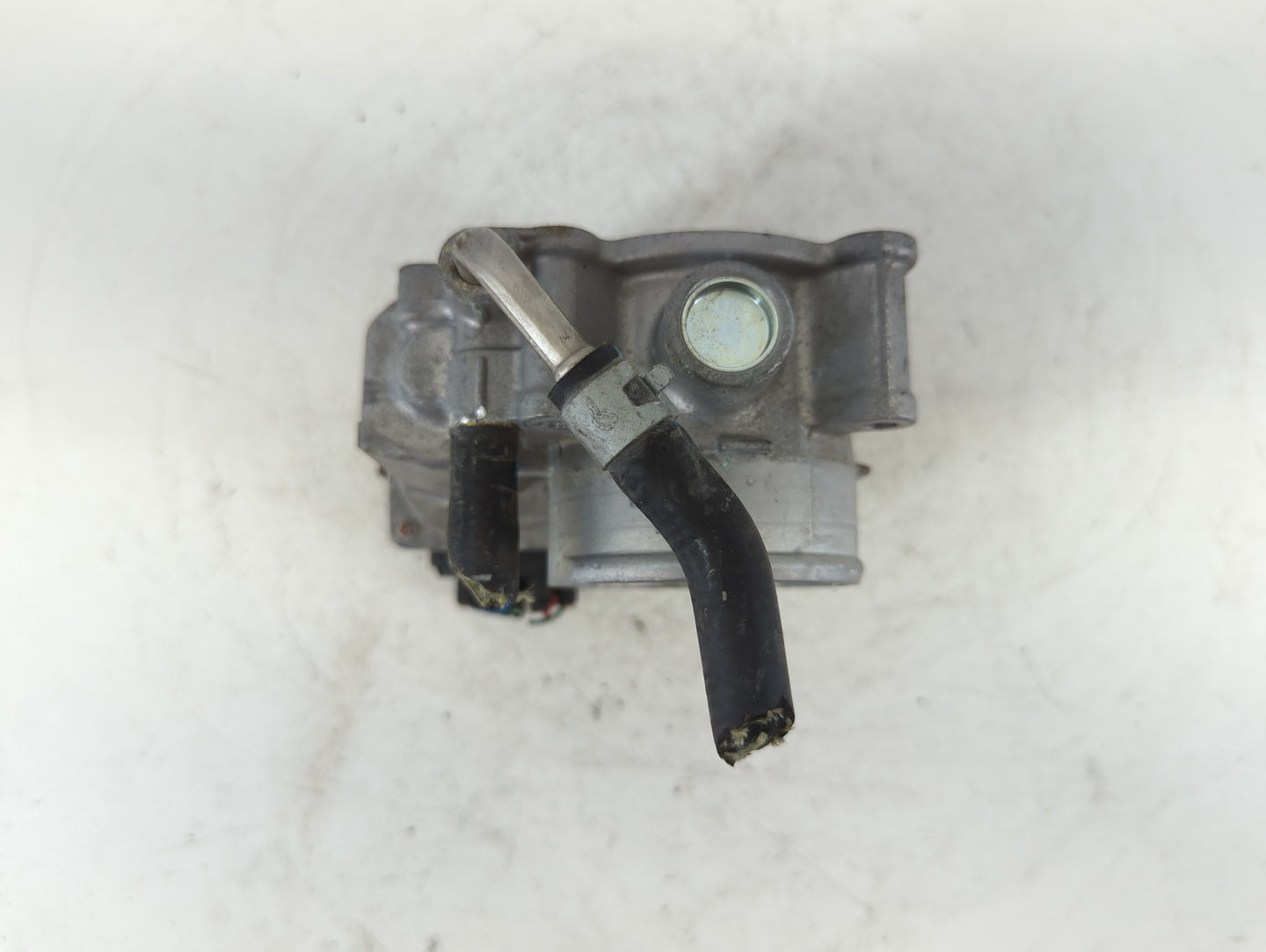 2018-2022 Nissan Rogue Sport Throttle Body P/N:4BA60-01 F Fits Fits 2018 2019 2020 2021 2022 OEM Used Auto Parts - Oemusedau
