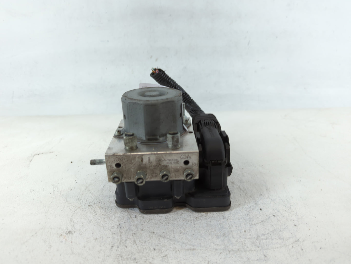 2019-2021 Nissan Rogue Sport ABS Pump Control Module Replacement P/N:269 909 47660 6MM4A Fits Fits 2019 2020 2021 OEM Used A