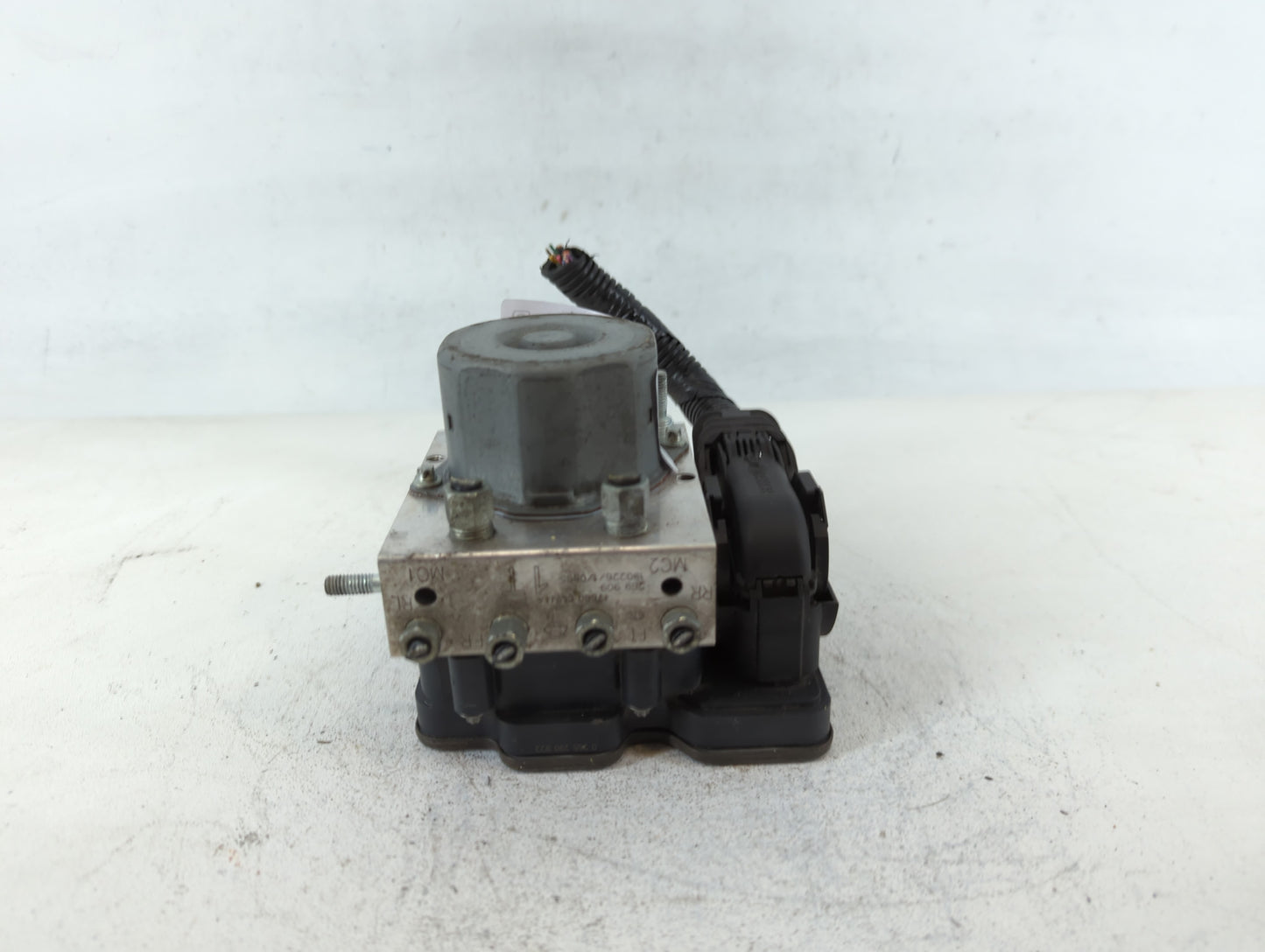 2019-2021 Nissan Rogue Sport ABS Pump Control Module Replacement P/N:269 909 47660 6MM4A Fits Fits 2019 2020 2021 OEM Used A