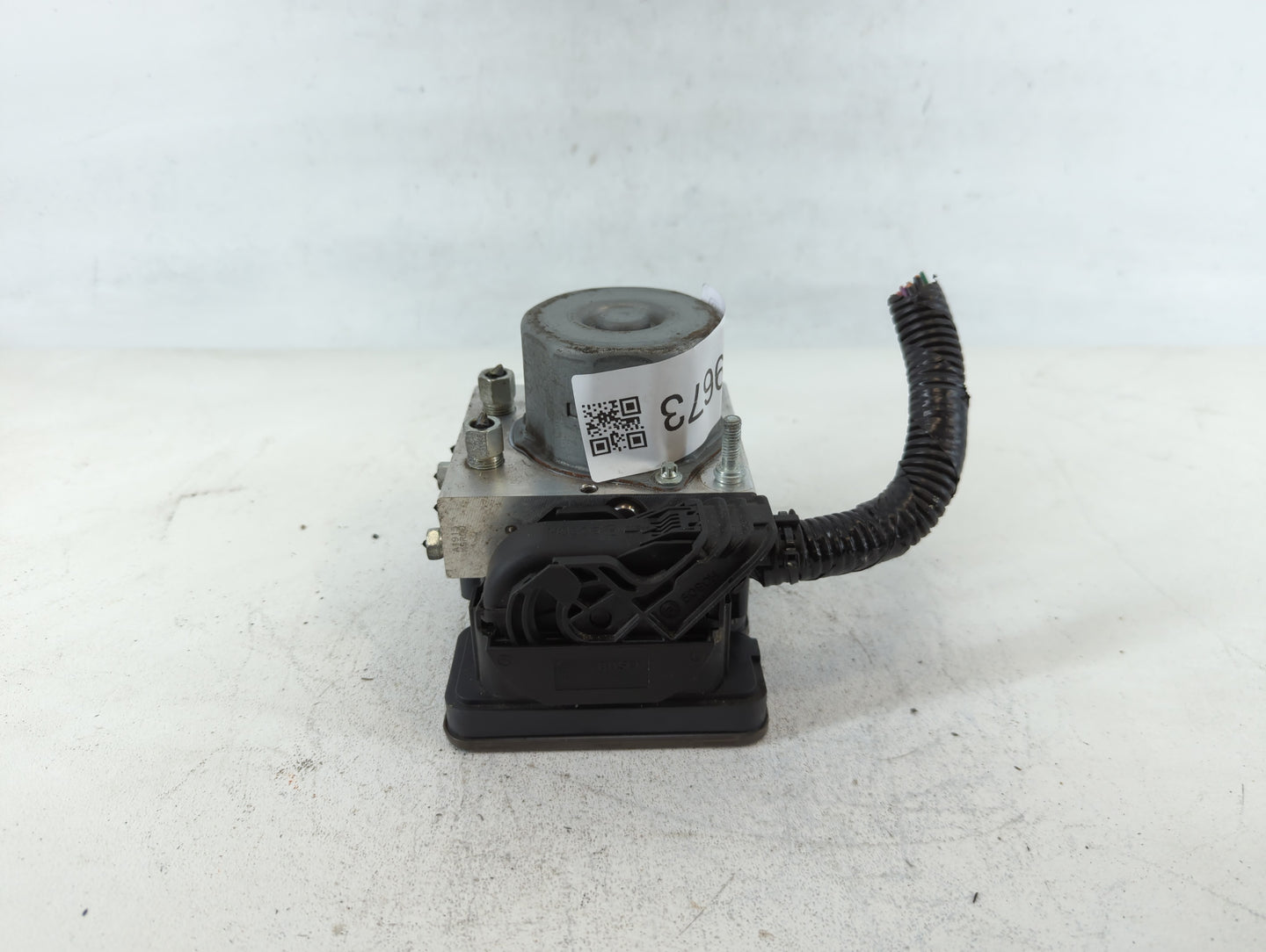2019-2021 Nissan Rogue Sport ABS Pump Control Module Replacement P/N:269 909 47660 6MM4A Fits Fits 2019 2020 2021 OEM Used A