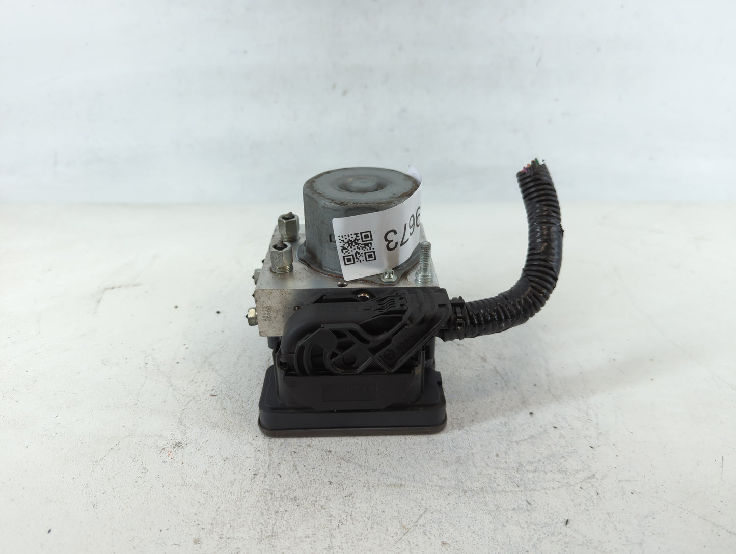 2019-2021 Nissan Rogue Sport ABS Pump Control Module Replacement P/N:269 909 47660 6MM4A Fits Fits 2019 2020 2021 OEM Used A
