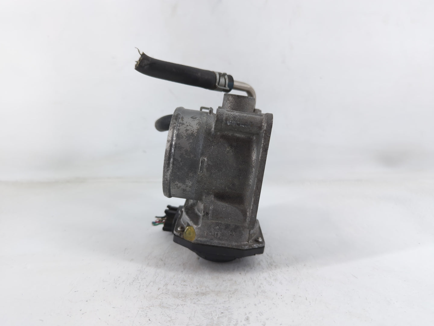 2018-2022 Nissan Rogue Sport Throttle Body P/N:4BA60-01 F Fits Fits 2018 2019 2020 2021 2022 OEM Used Auto Parts - Oemusedau