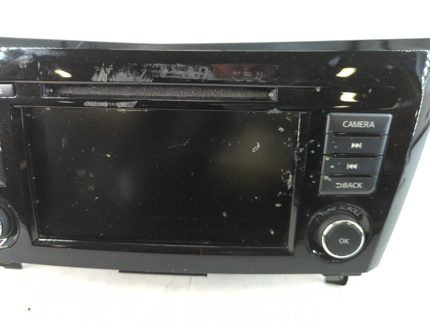 Nissan Rogue Sport Am Fm Cd Player Radio Receiver - Oemusedautoparts1.com