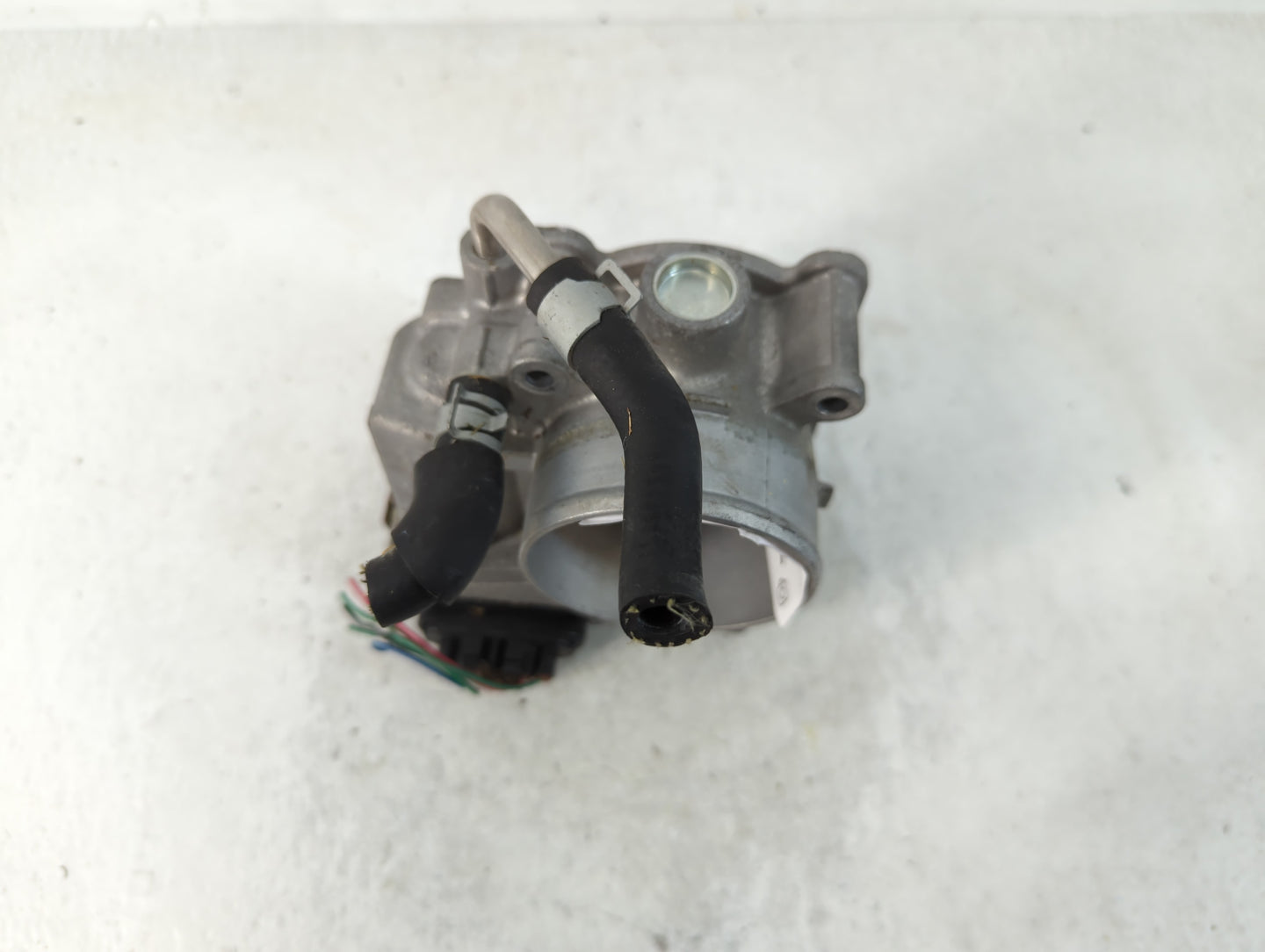 2018-2022 Nissan Rogue Sport Throttle Body P/N:9C19 B0459, 4BA60-01 F Fits Fits 2018 2019 2020 2021 2022 OEM Used Auto Parts