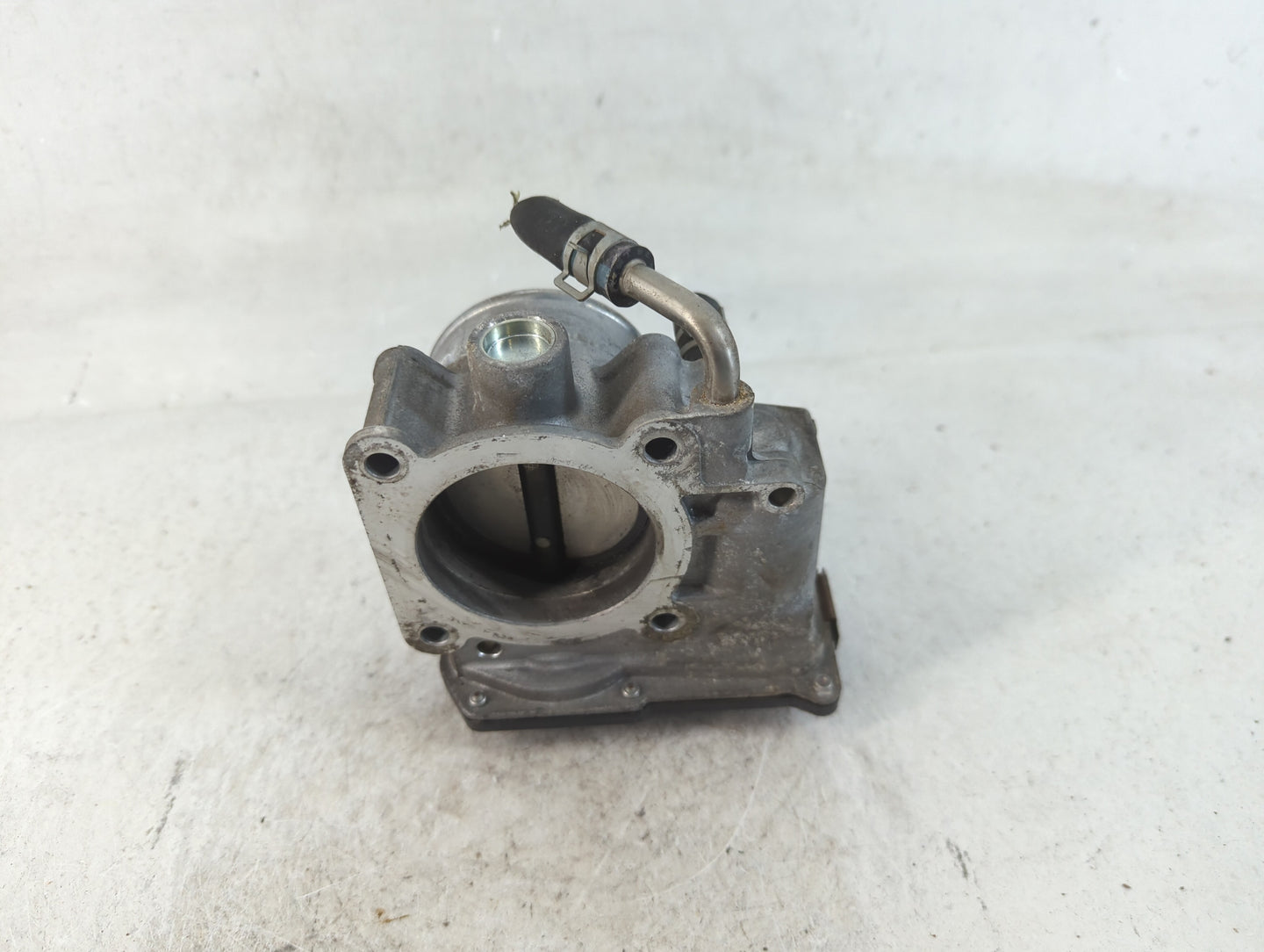 2018-2022 Nissan Rogue Sport Throttle Body P/N:4BA60-01 F Fits Fits 2018 2019 2020 2021 2022 OEM Used Auto Parts - Oemusedau