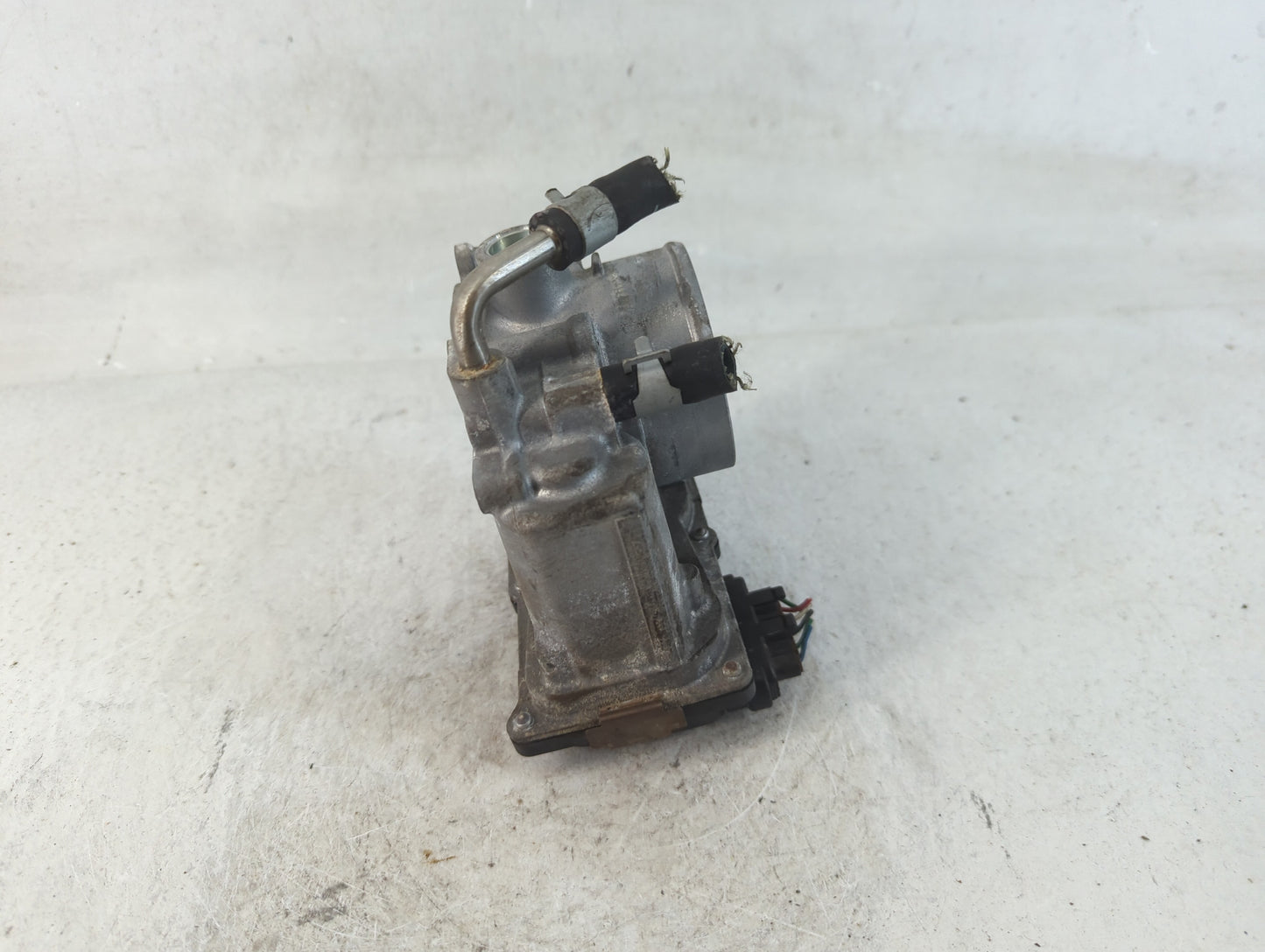 2018-2022 Nissan Rogue Sport Throttle Body P/N:4BA60-01 F Fits Fits 2018 2019 2020 2021 2022 OEM Used Auto Parts - Oemusedau