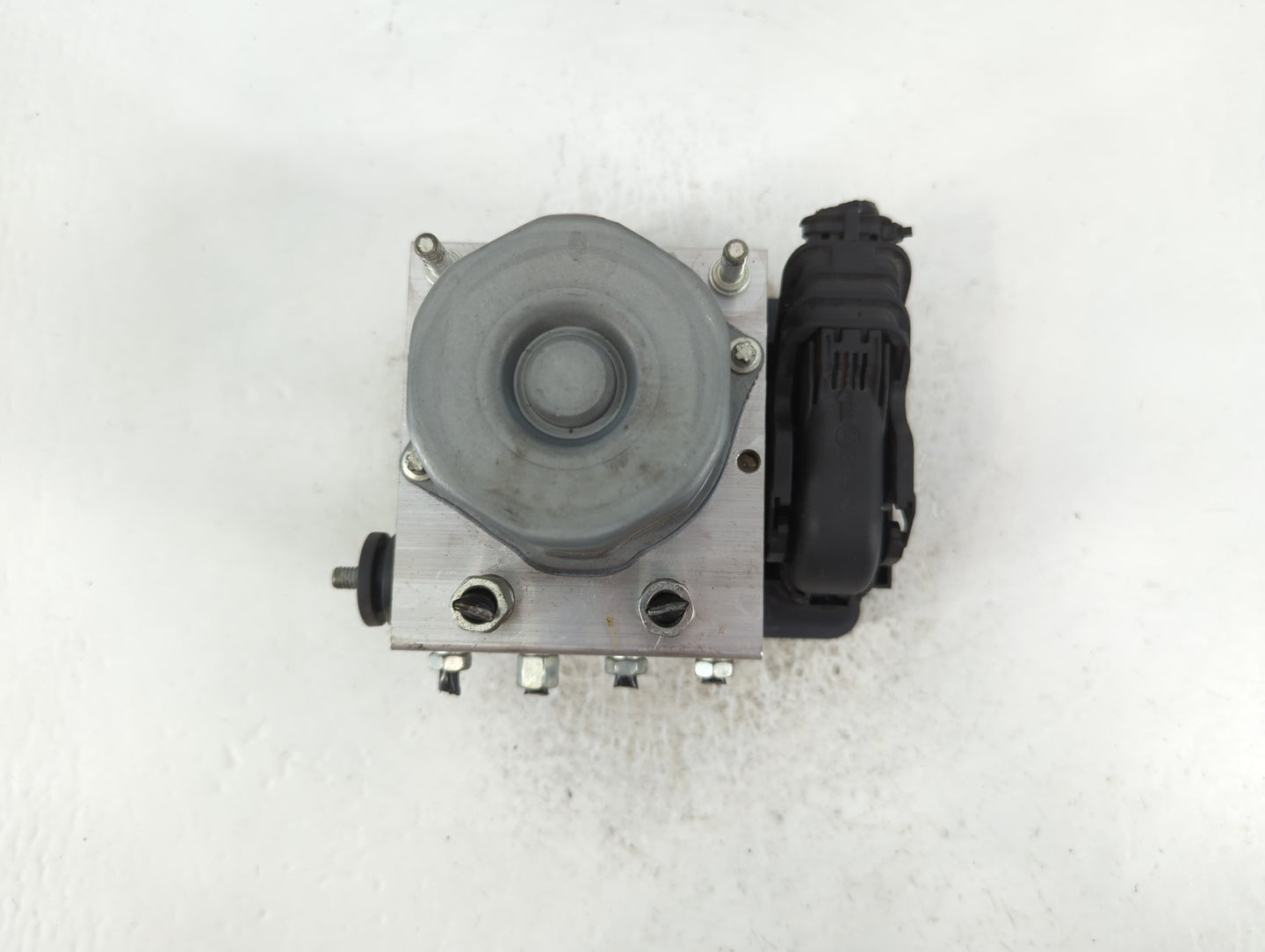 2019-2021 Nissan Rogue Sport ABS Pump Control Module Replacement P/N:190723/2/0021 262 829 Fits Fits 2019 2020 2021 OEM Used