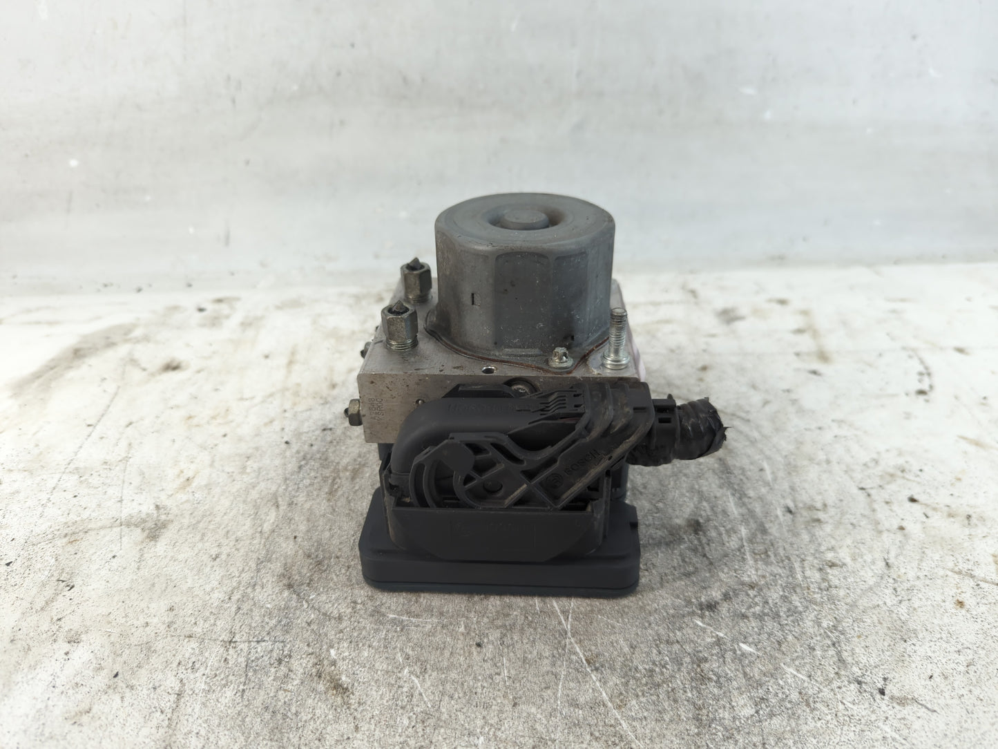 2019-2021 Nissan Rogue Sport ABS Pump Control Module Replacement P/N:47660 6MM2A Fits Fits 2019 2020 2021 OEM Used Auto Part