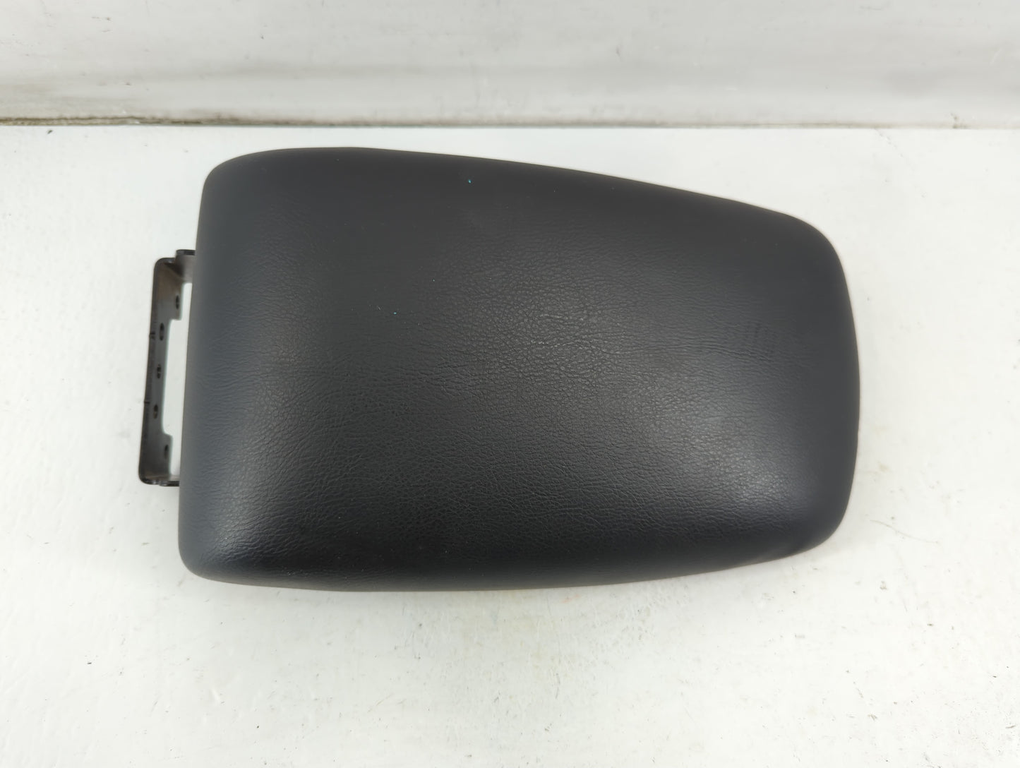 2018-2019 Nissan Sentra Center Console Armrest Cover Lid Fits Fits 2018 2019 OEM Used Auto Parts - Oemusedautoparts1.com