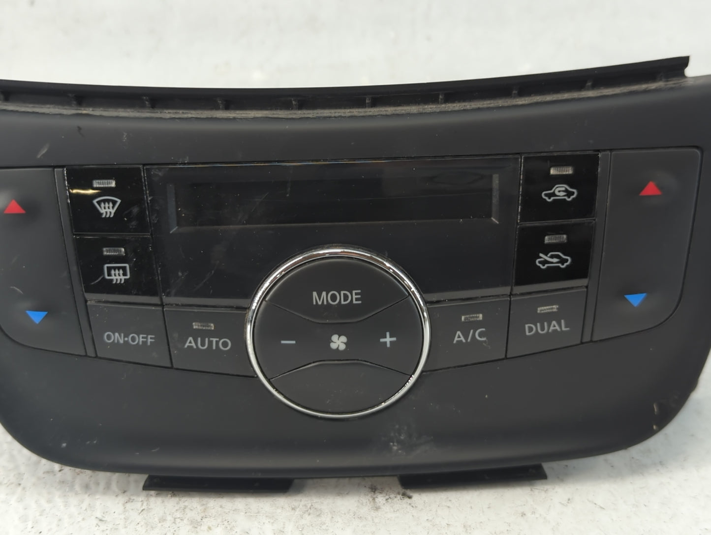 2017-2019 Nissan Sentra Climate Control Module Temperature AC/Heater Replacement P/N:27500 4AT4A Fits Fits 2017 2018 2019 OE
