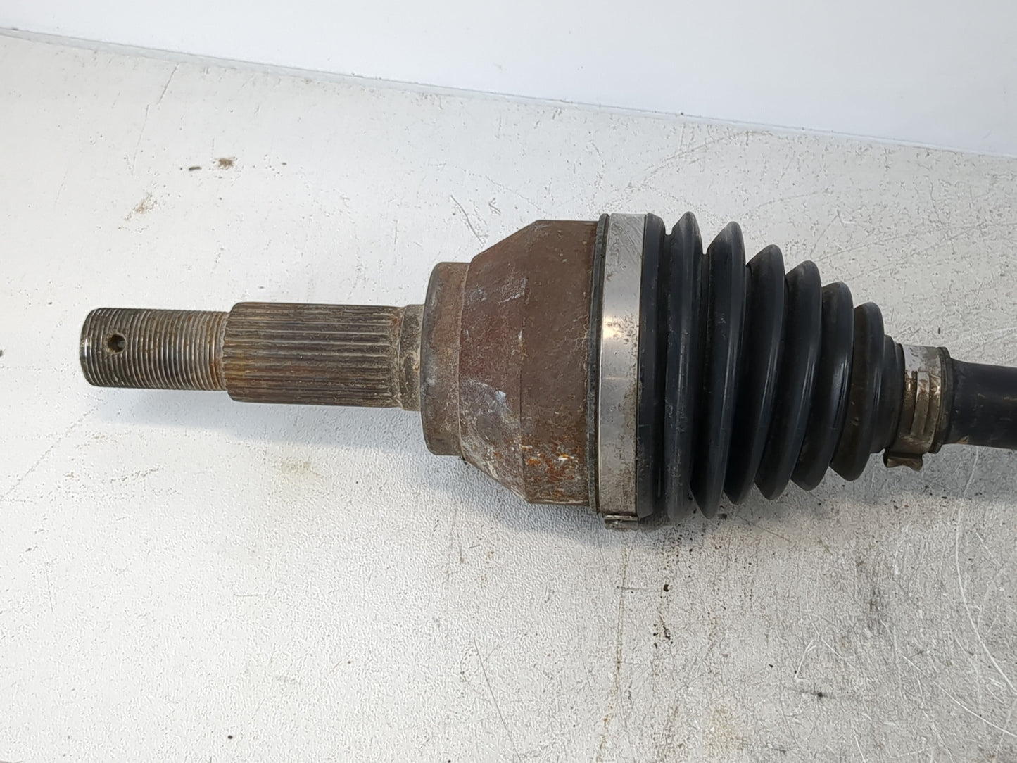2013-2019 Nissan Sentra Axle Shaft Front Driver Cv C/v - Oemusedautoparts1.com