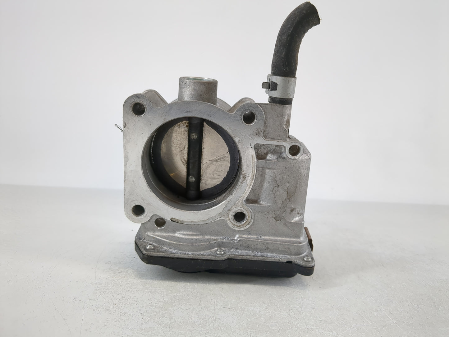 2013-2019 Nissan Sentra Throttle Body P/N:3RA60-01 E Fits Fits 2013 2014 2015 2016 2017 2018 2019 OEM Used Auto Parts - Oemu