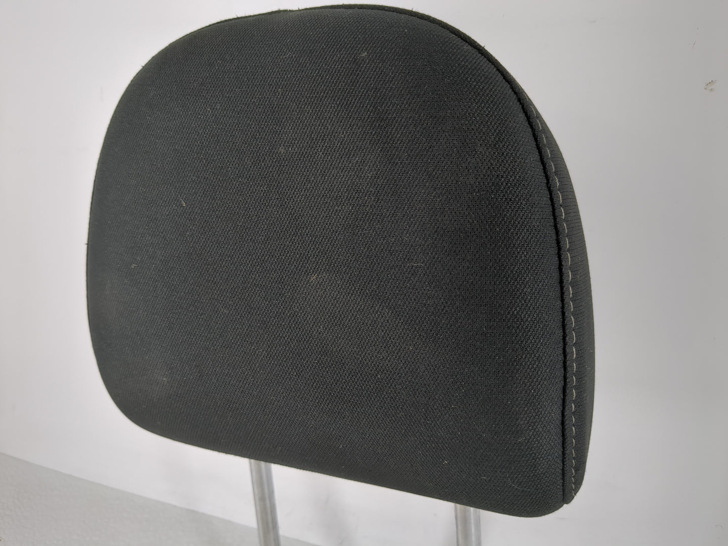 2017-2019 Nissan Sentra Headrest Head Rest Front Driver Passenger Seat - Oemusedautoparts1.com