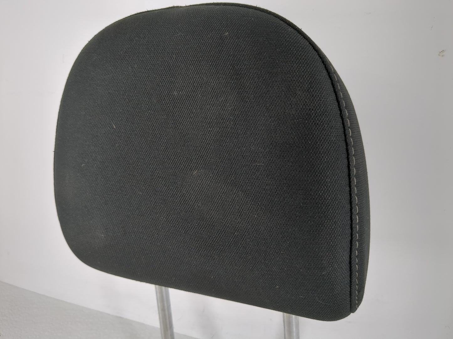 2017-2019 Nissan Sentra Headrest Head Rest Front Driver Passenger Seat - Oemusedautoparts1.com