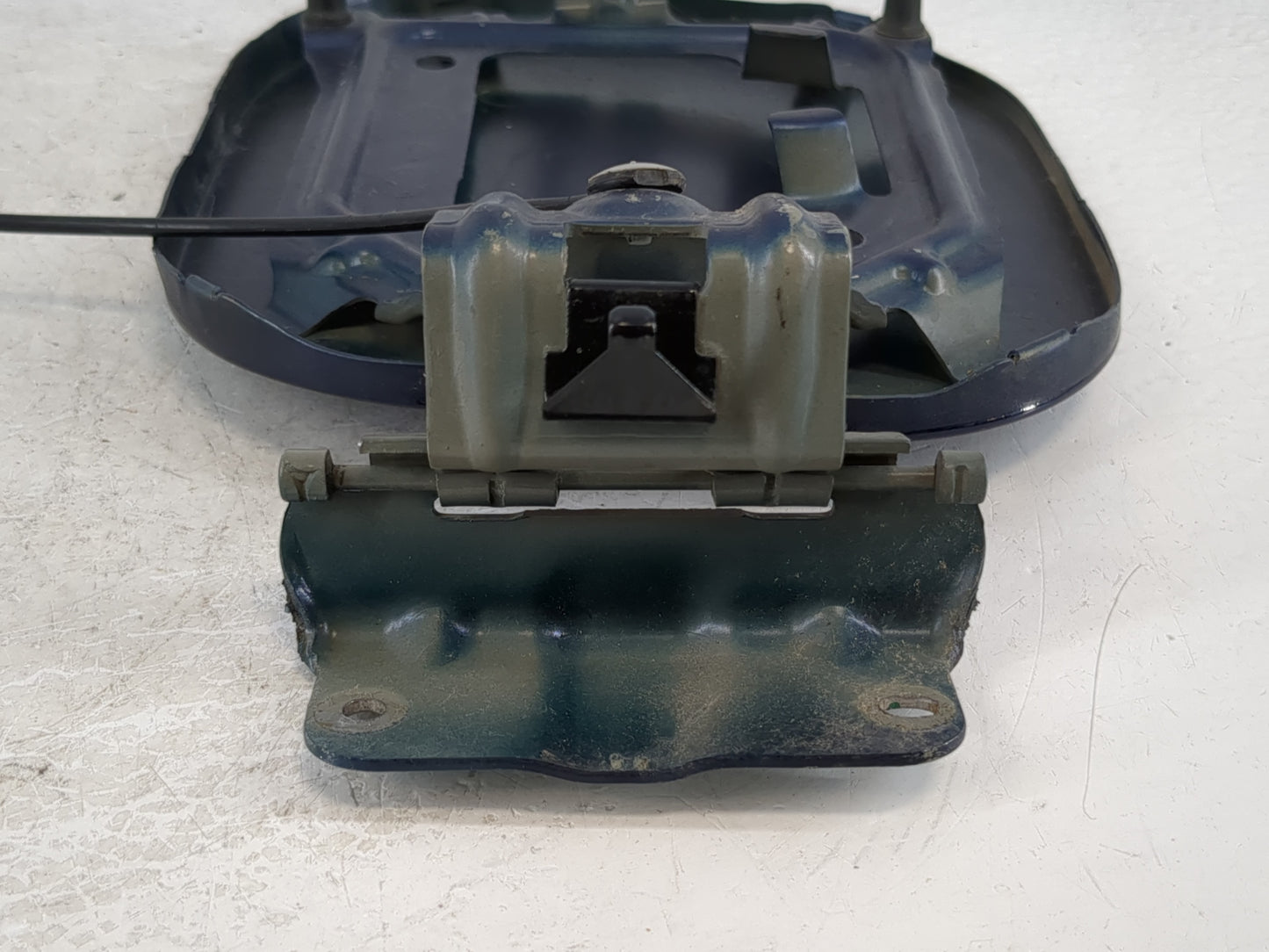 2019 Nissan Sentra Fuel Tank Door Lid Gas Tank - Oemusedautoparts1.com