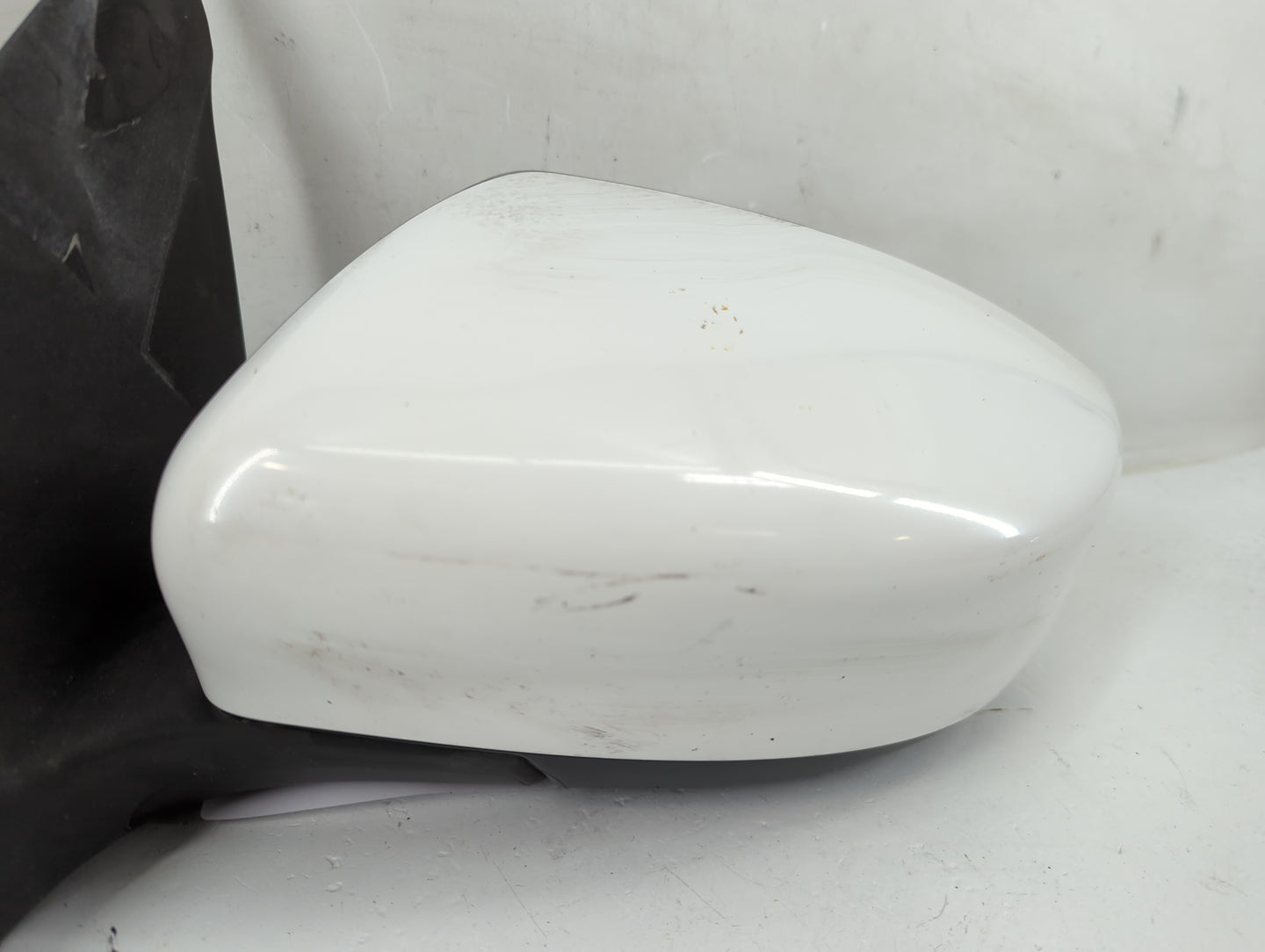 2016-2019 Nissan Sentra Driver Side View Mirror - Left Door Mirror OEM Used - Oemusedautoparts1.com