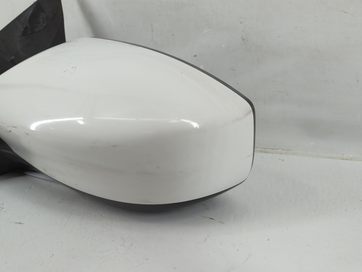 2016-2019 Nissan Sentra Driver Side View Mirror - Left Door Mirror OEM Used - Oemusedautoparts1.com