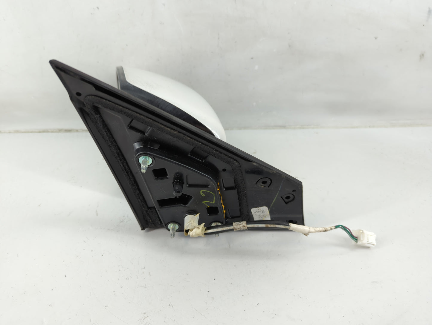 2016-2019 Nissan Sentra Driver Side View Mirror - Left Door Mirror OEM Used - Oemusedautoparts1.com