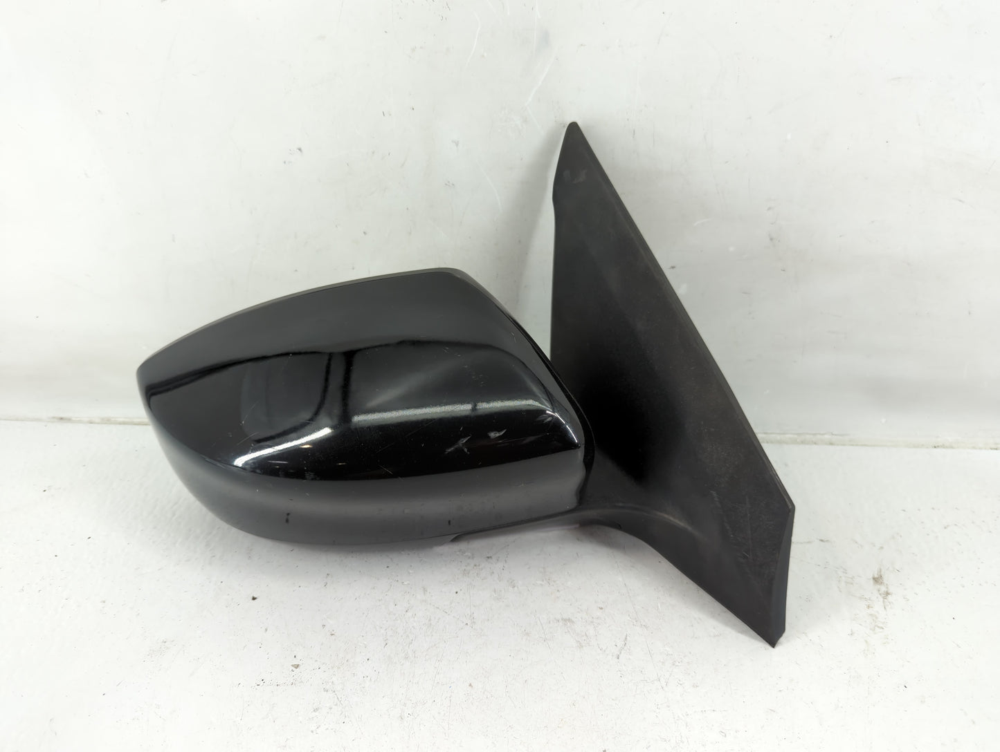 2016-2019 Nissan Sentra Passenger Side View Mirror - Right Door Mirror OEM Used - Oemusedautoparts1.com