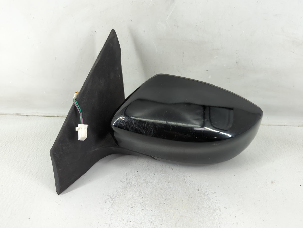 2016-2019 Nissan Sentra Driver Side View Mirror - Left Door Mirror OEM Used - Oemusedautoparts1.com