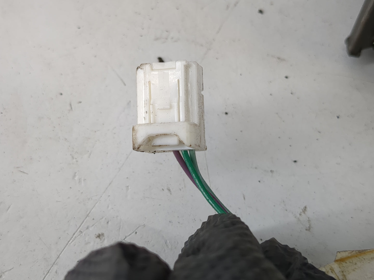 2016-2019 Nissan Sentra Driver Side View Mirror - Left Door Mirror OEM Used - Oemusedautoparts1.com