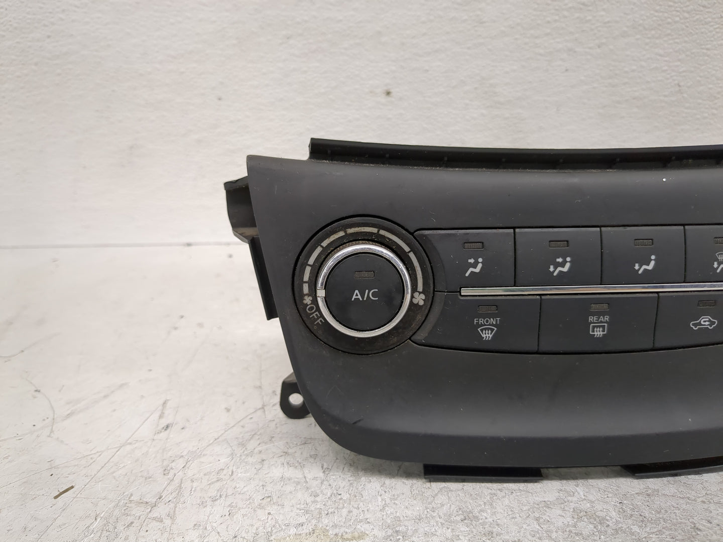 2017-2019 Nissan Sentra Climate Control Module Temperature AC/Heater Replacement Fits Fits 2017 2018 2019 OEM Used Auto Part