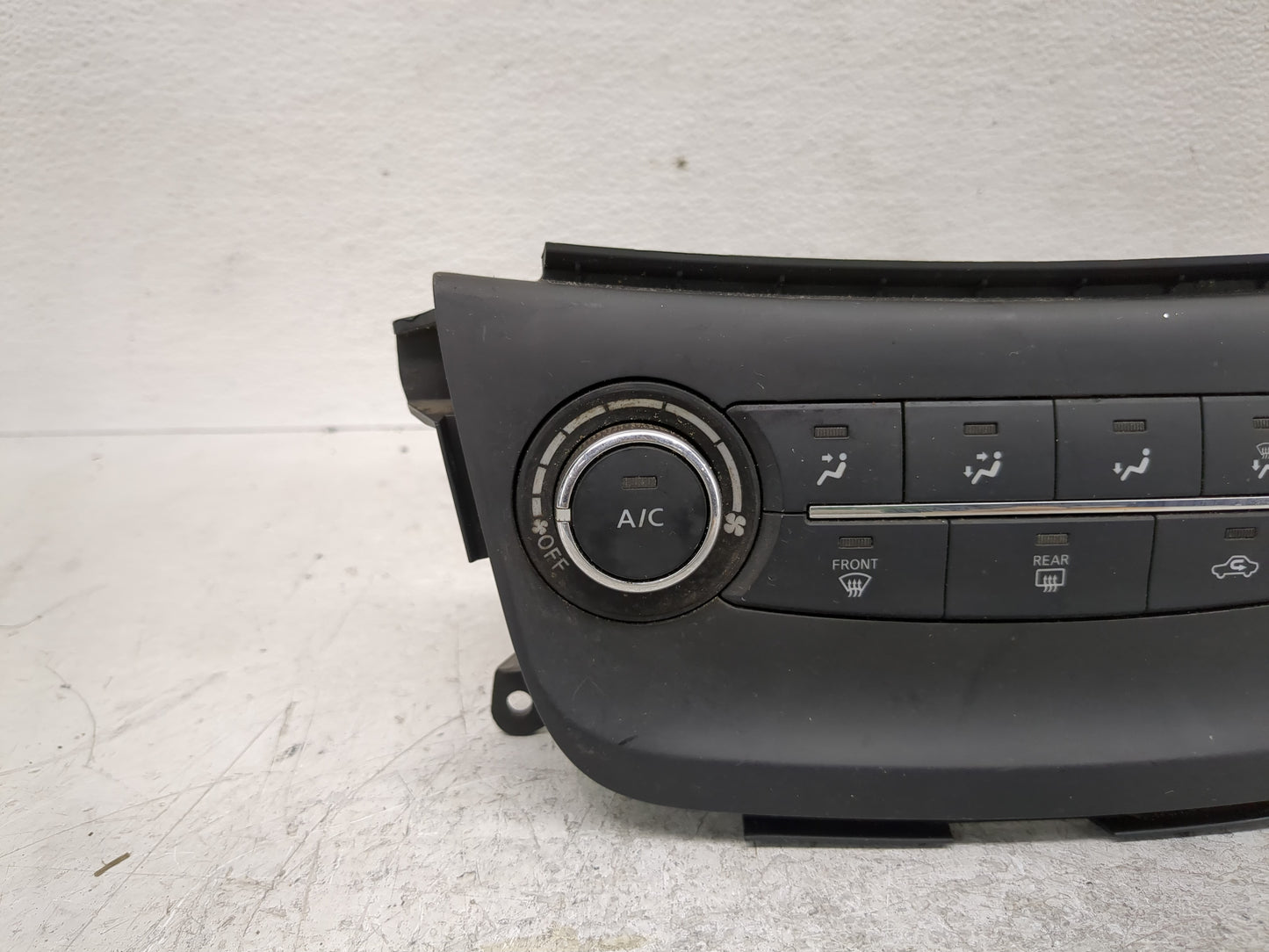 2017-2019 Nissan Sentra Climate Control Module Temperature AC/Heater Replacement Fits Fits 2017 2018 2019 OEM Used Auto Part