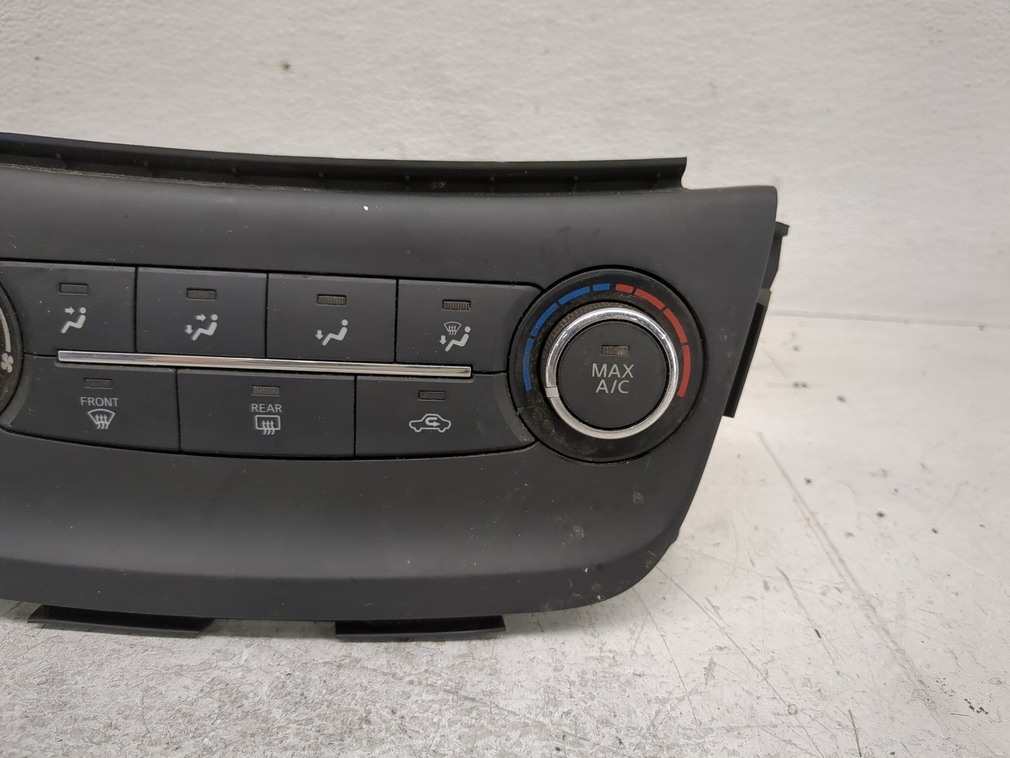 2017-2019 Nissan Sentra Climate Control Module Temperature AC/Heater Replacement Fits Fits 2017 2018 2019 OEM Used Auto Part