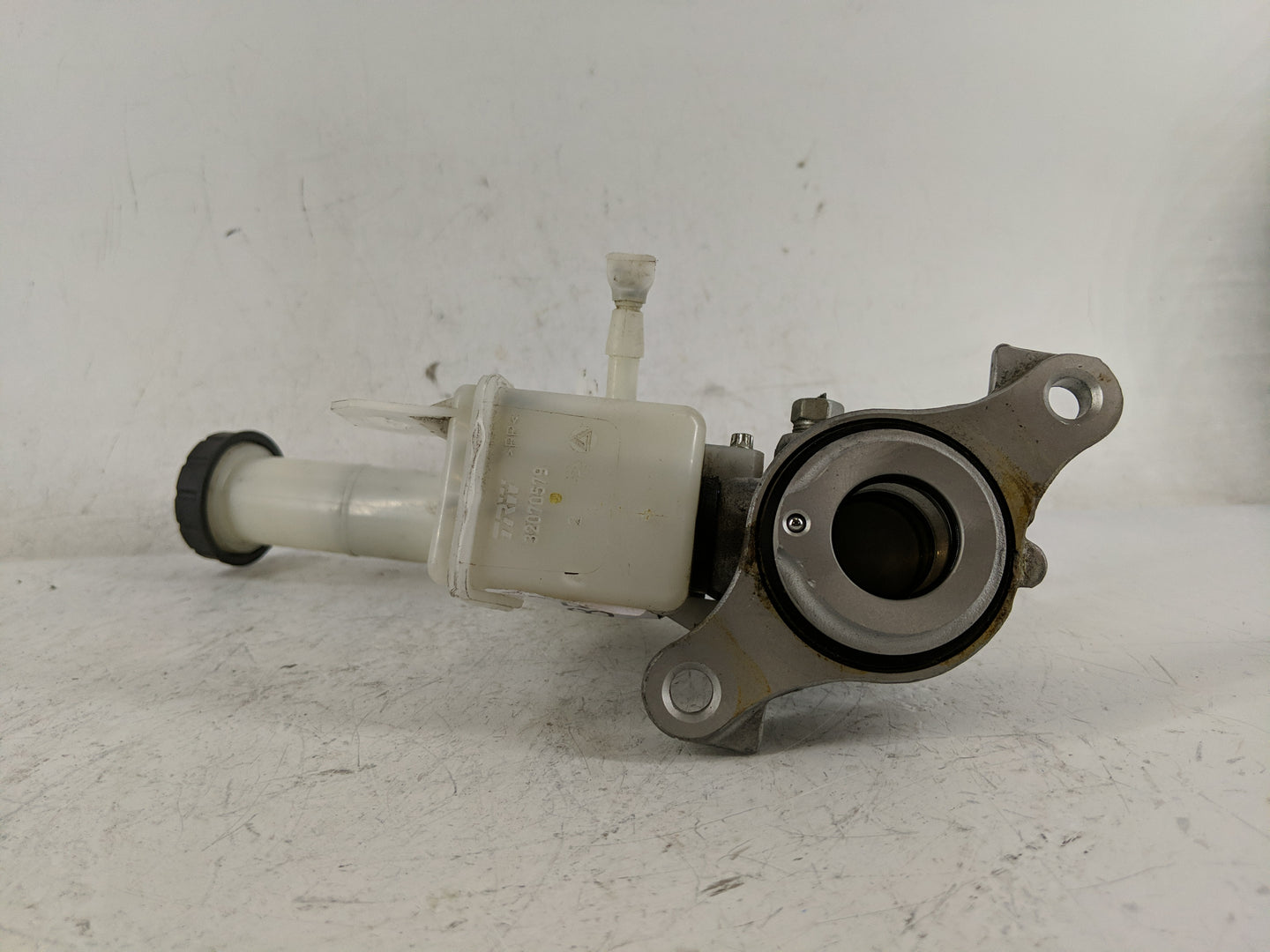 2013-2019 Nissan Sentra Brake Master Cylinder 1198856 - Oemusedautoparts1.com