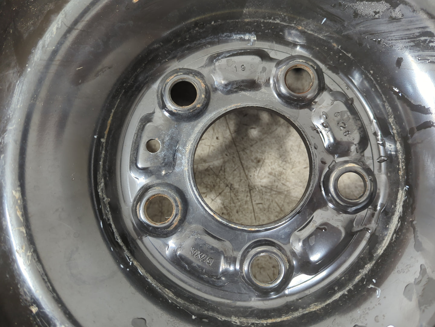 2016-2019 Nissan Sentra Spare Donut Tire Wheel Rim Oem - Oemusedautoparts1.com