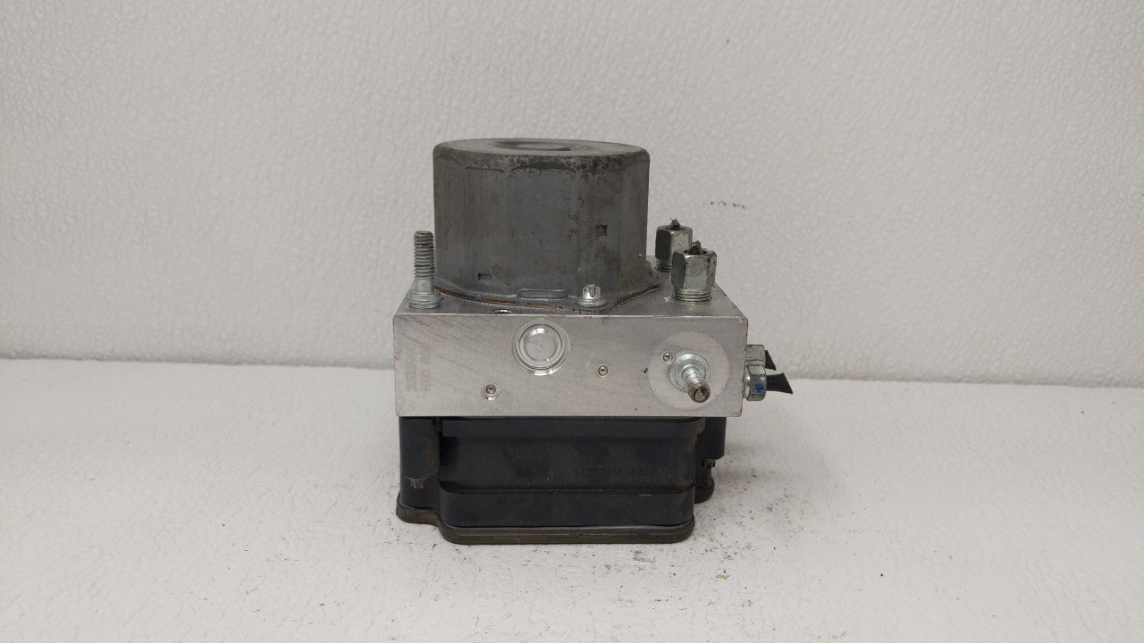 2016-2019 Nissan Sentra ABS Pump Control Module Replacement P/N:2265106527 Fits Fits 2016 2017 2018 2019 OEM Used Auto Parts