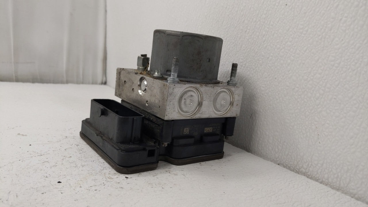 2016-2019 Nissan Sentra ABS Pump Control Module Replacement P/N:2265106527 Fits Fits 2016 2017 2018 2019 OEM Used Auto Parts