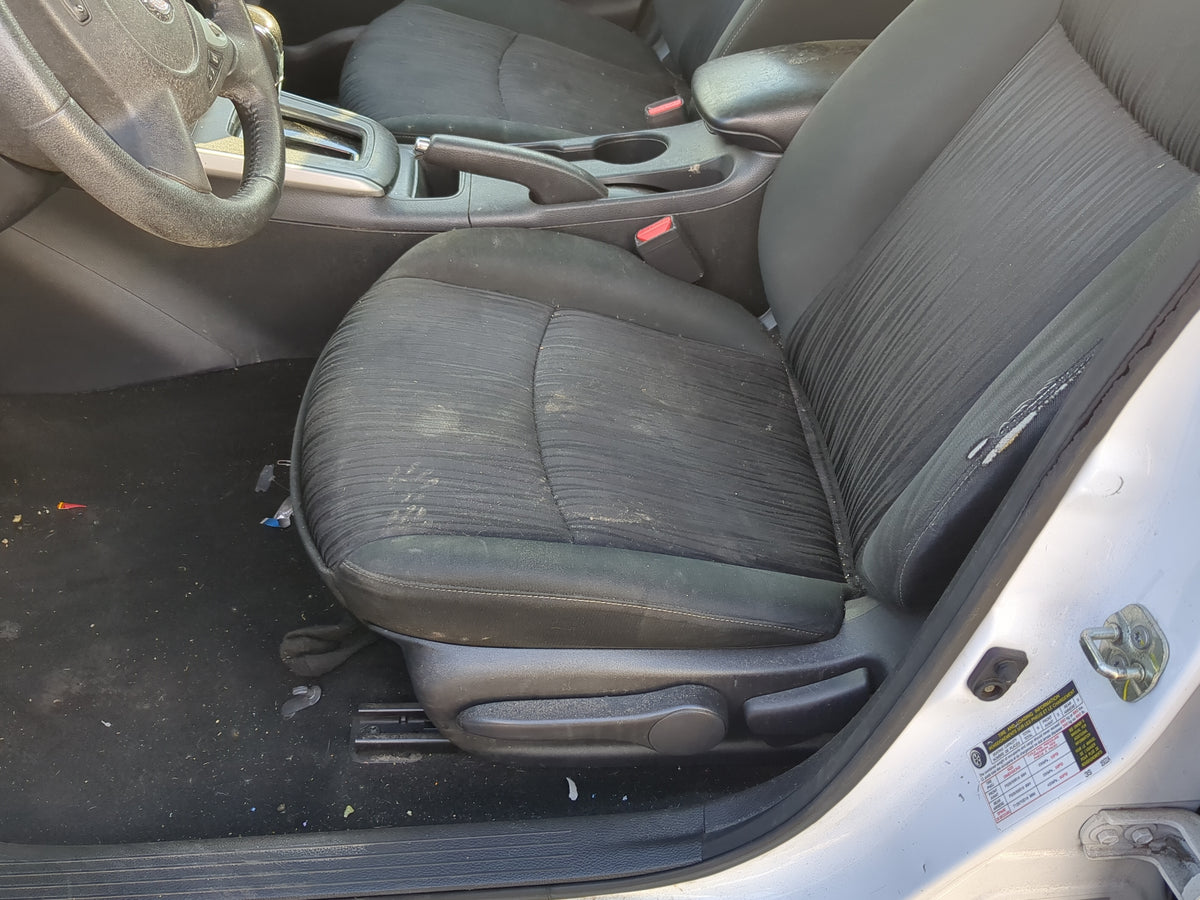 2016-2019 Nissan Sentra Driver Front Seat Oem - Oemusedautoparts1.com