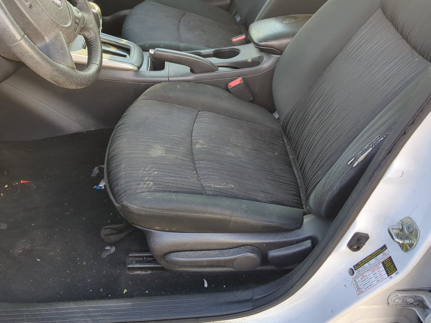 2016-2019 Nissan Sentra Driver Front Seat Oem - Oemusedautoparts1.com