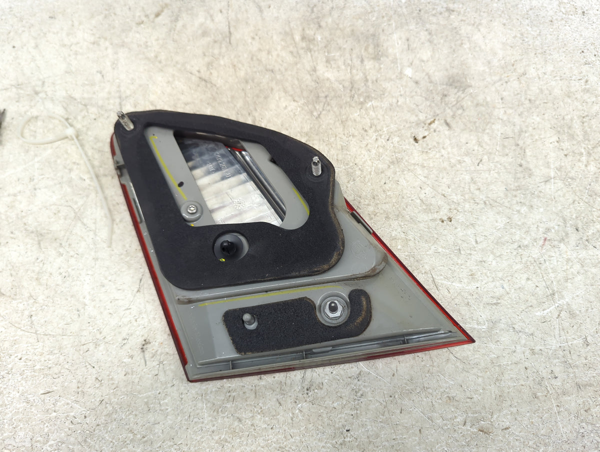 2016-2019 Nissan Sentra Driver Left Side Deck Lid Mounted Tail Light 1215325 - Oemusedautoparts1.com