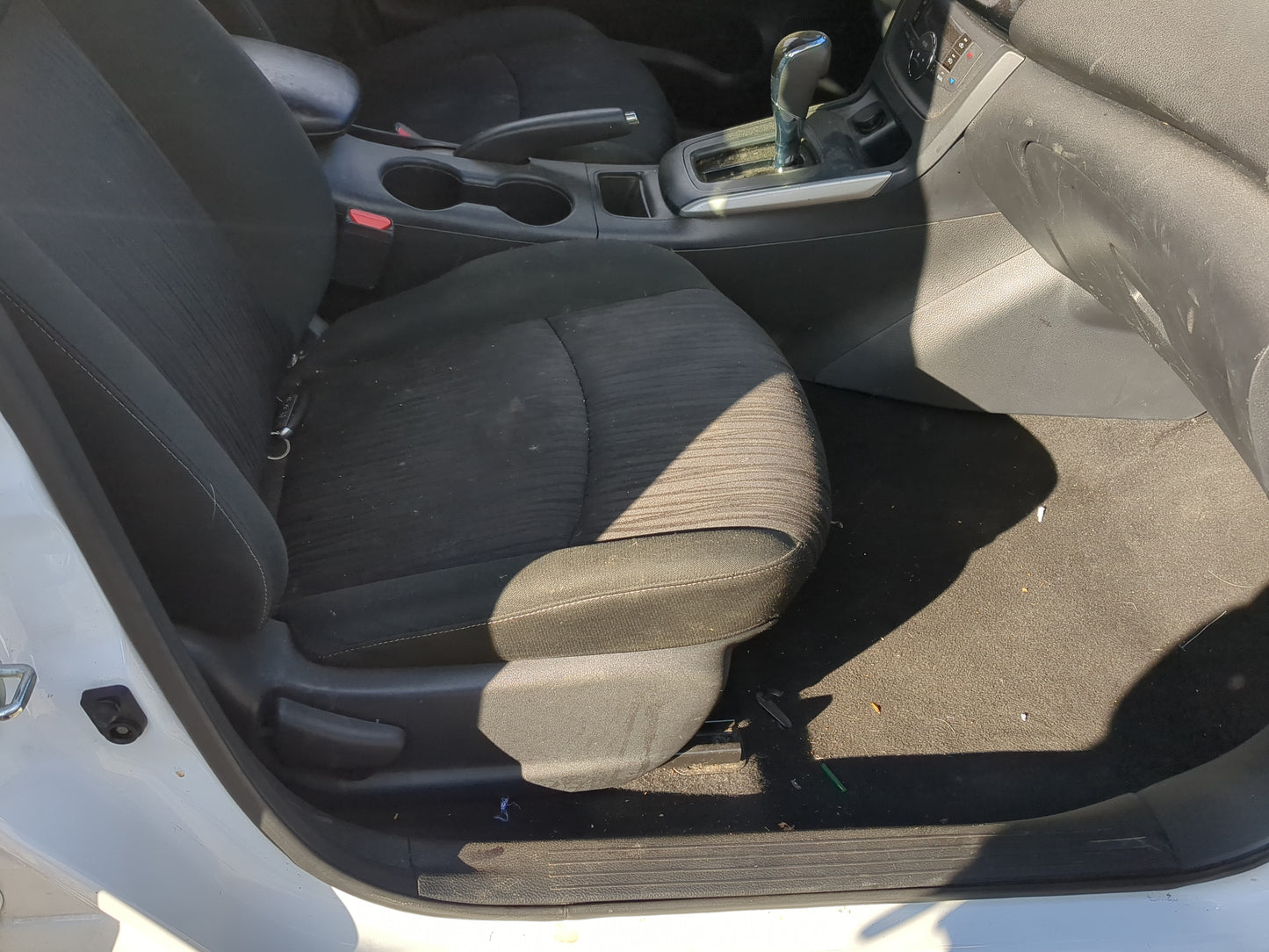 2016-2019 Nissan Sentra Passenger Front Seat Oem - Oemusedautoparts1.com