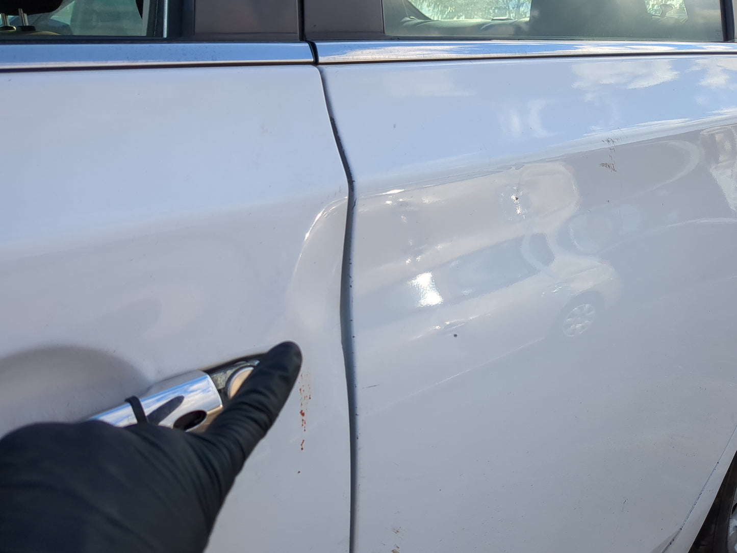 2013-2019 Nissan Sentra Driver Front Door Oem - Oemusedautoparts1.com