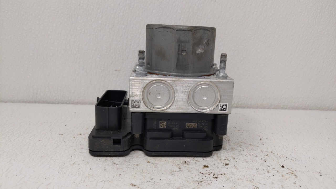 2019 Nissan Sentra ABS Pump Control Module Replacement P/N:47660 6UD0C Fits OEM Used Auto Parts - Oemusedautoparts1.com