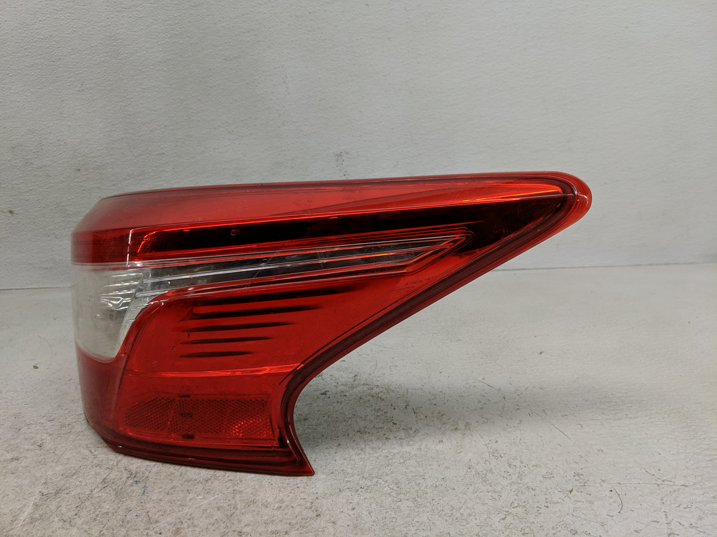 2016-2019 Nissan Sentra Tail Light Assembly Passenger Right OEM Fits Fits 2016 2017 2018 2019 OEM Used Auto Parts - Oemuseda