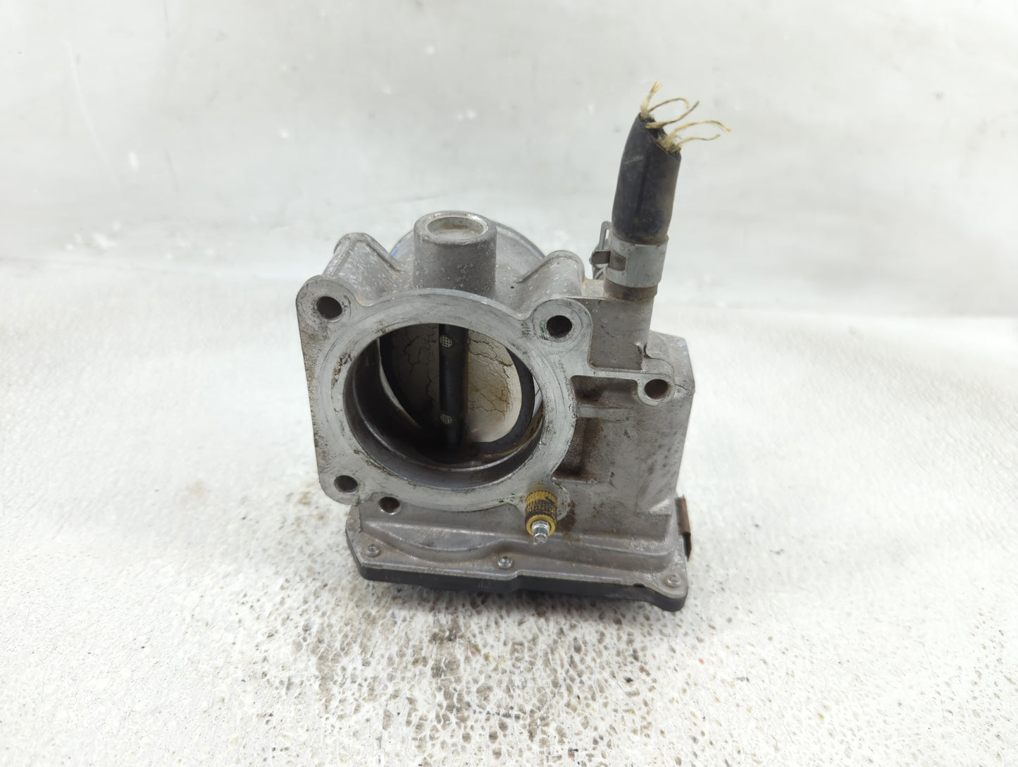 2013-2019 Nissan Sentra Throttle Body P/N:3RA60-01 Fits Fits 2013 2014 2015 2016 2017 2018 2019 OEM Used Auto Parts - Oemuse