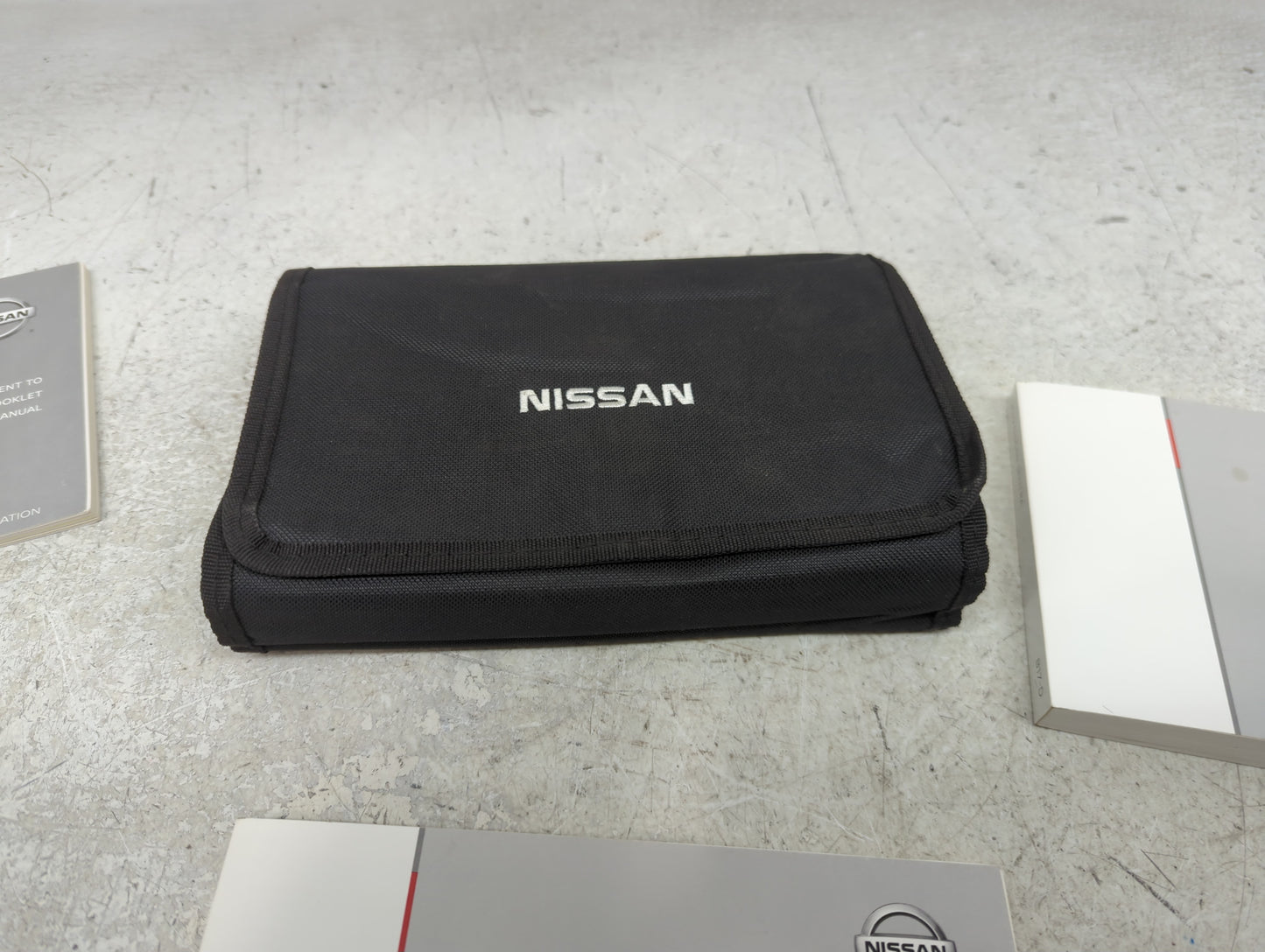 2019 Nissan Sentra Owners Manual Book Guide P/N:OM19EM 0B17U2 OEM Used Auto Parts - Oemusedautoparts1.com