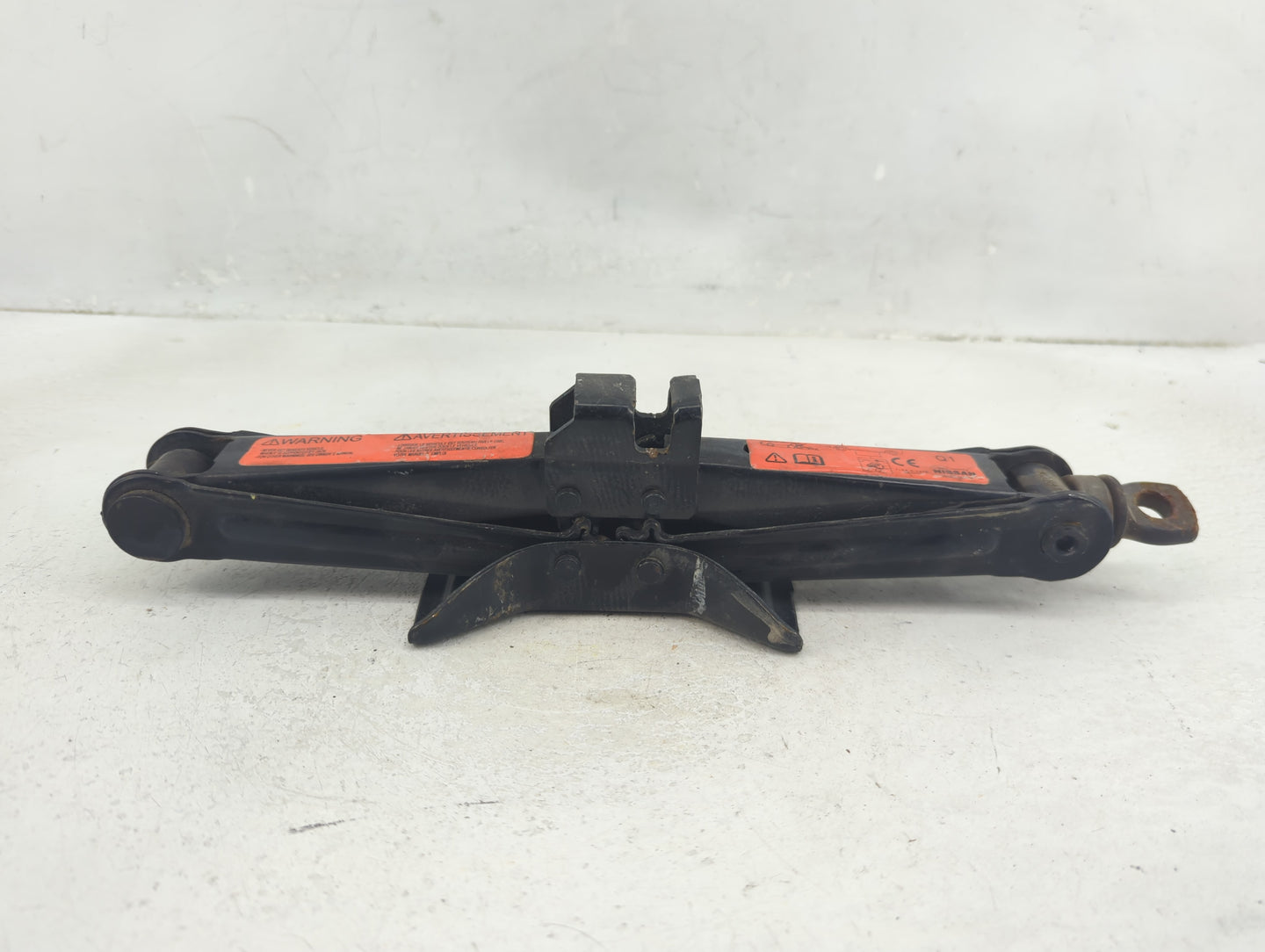 2019 Nissan Sentra Spare Scissor Car Jack 1390215 - Oemusedautoparts1.com