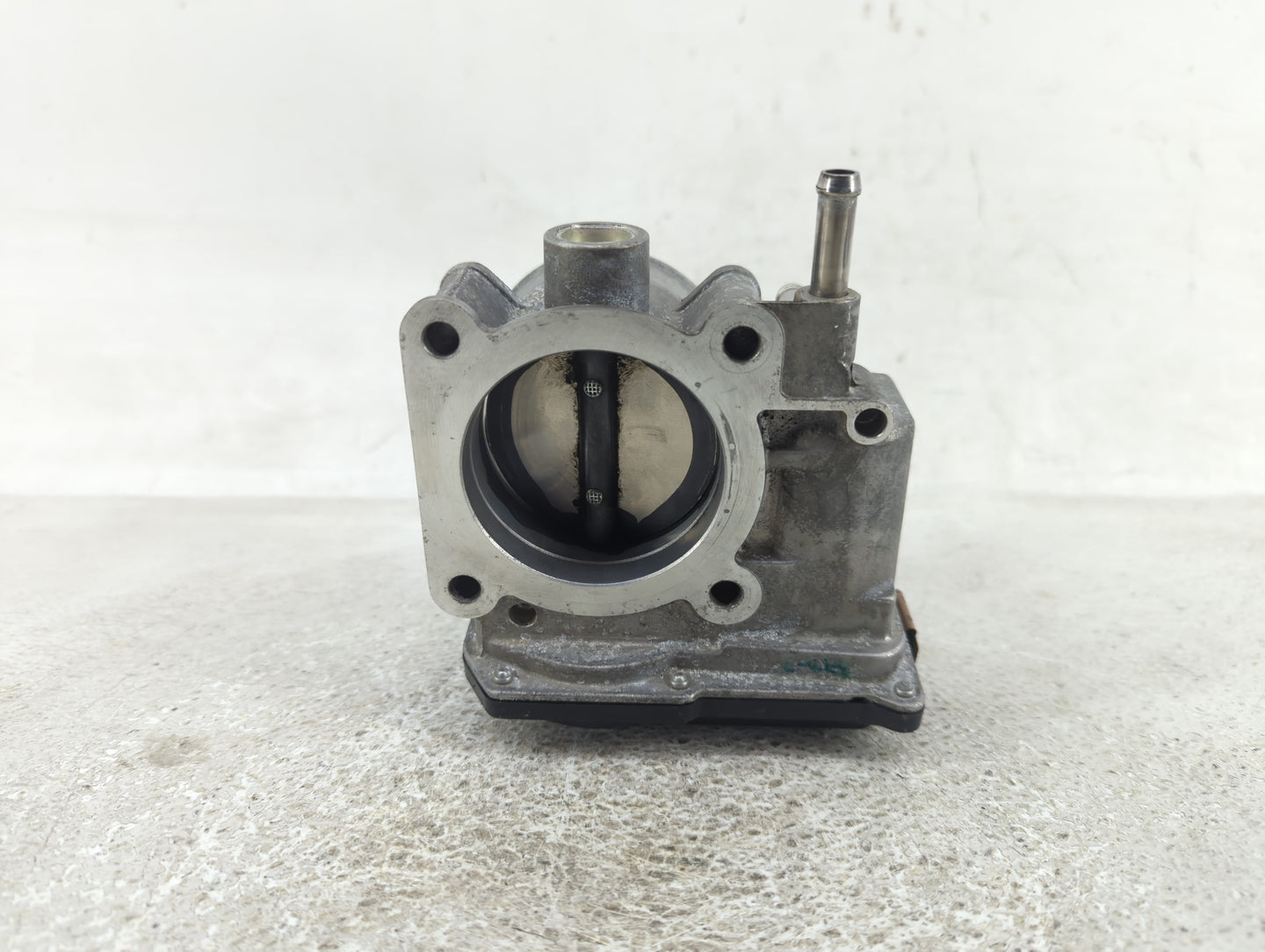 2013-2019 Nissan Sentra Throttle Body P/N:3RA60-01 Fits Fits 2013 2014 2015 2016 2017 2018 2019 OEM Used Auto Parts - Oemuse